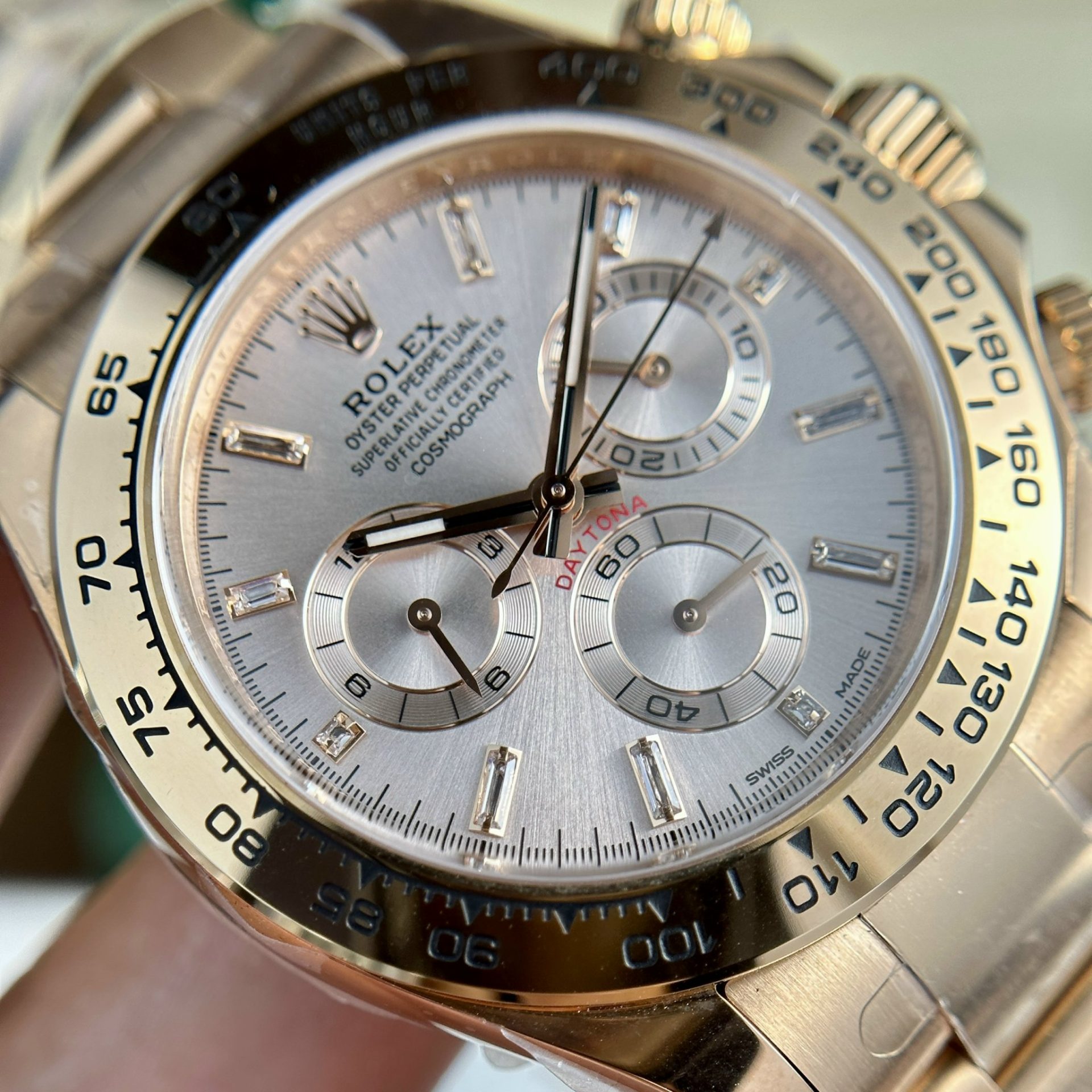 Dong-Ho-Rolex-Cosmograph-Daytona-116505-Che-Tac-Coc-So-Da-Baguette-Nha-May-Clean-40mm-10