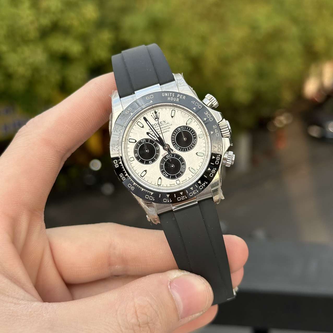 Dong-Ho-Rolex-Cosmograph-Daytona-Do-Mat-Thien-Thach-Replica-11-40mm.jpg