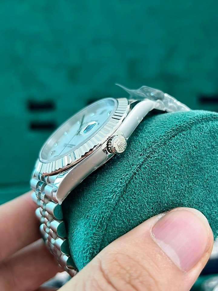 Dong-Ho-Rolex-DateJust-Mat-Xa-Cu-Tu-Nhien-Coc-So-Moissanite.jpg