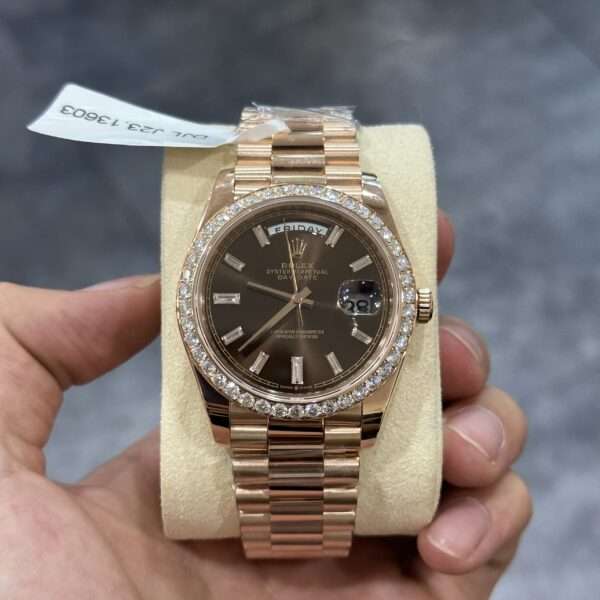 Rolex Replica Watch Day-Date 228235 Gold Wrapped Moissanite GM V2 40mm