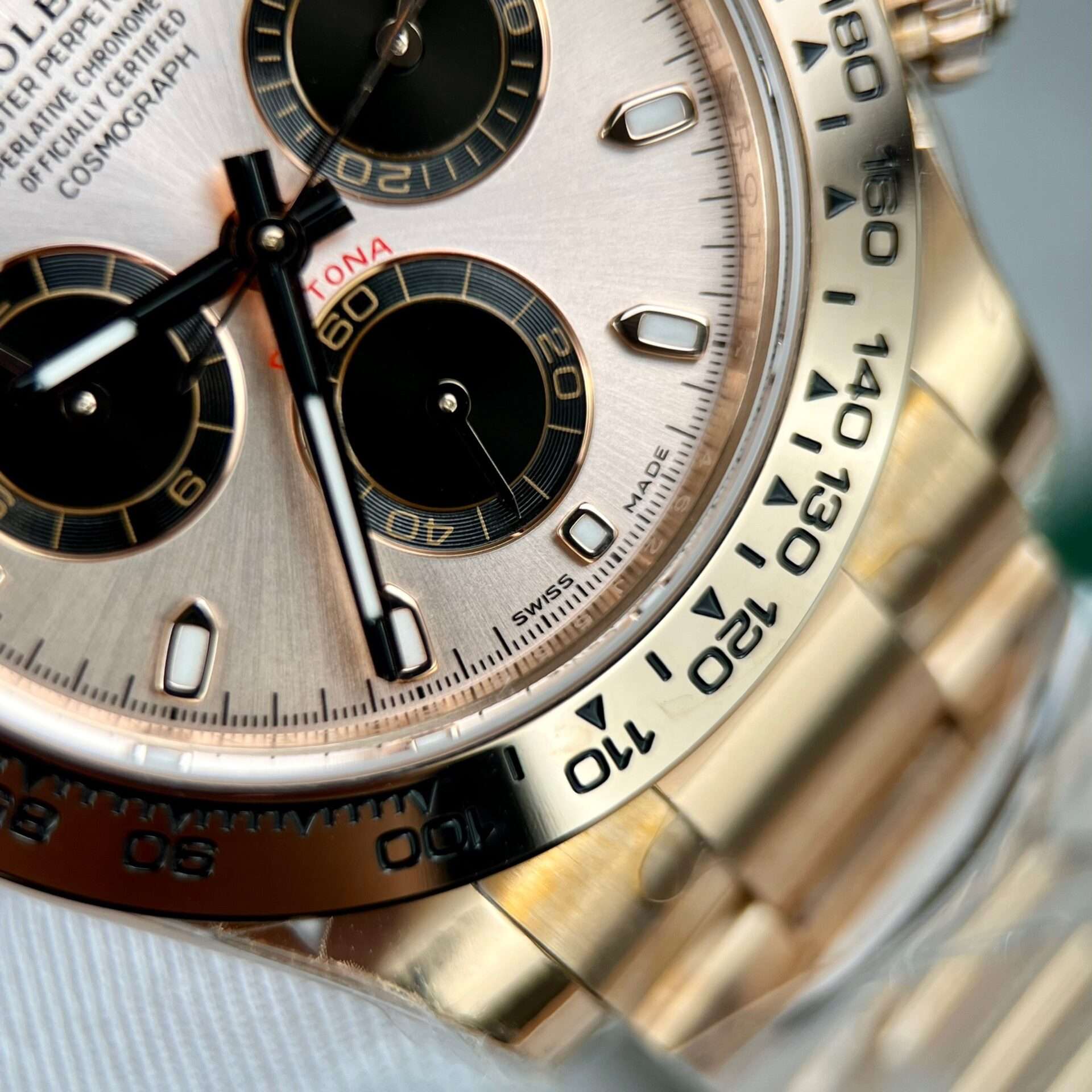 Dong-Ho-Rolex-Daytona-116505-Replica-11-Nha-May-Better-40mm-3.jpg