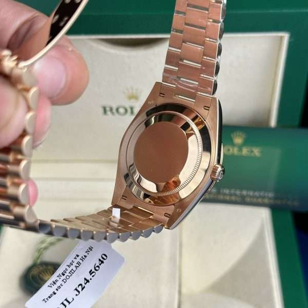 Rolex-Replica-11-600×600-1.jpg