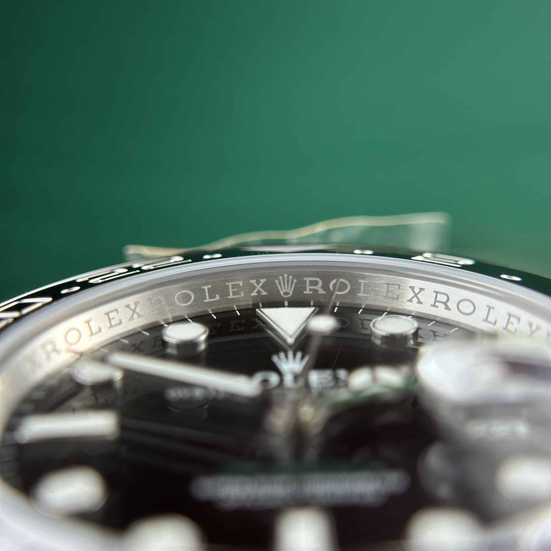 Rolex-GMT-Master-II-116710LN-Black-Dial-Oyster-Bracelet-7.jpg